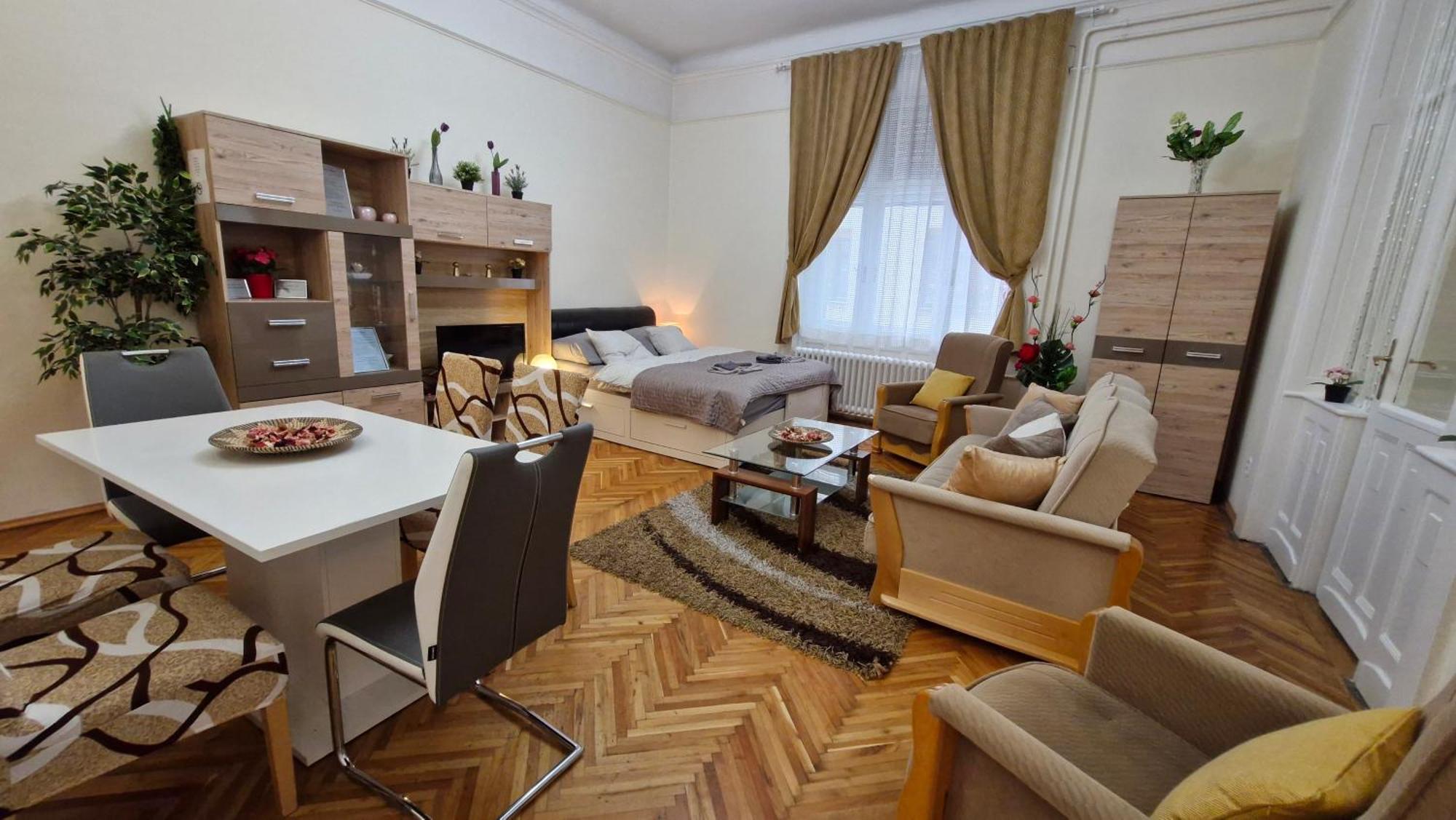 River Center Appartement *